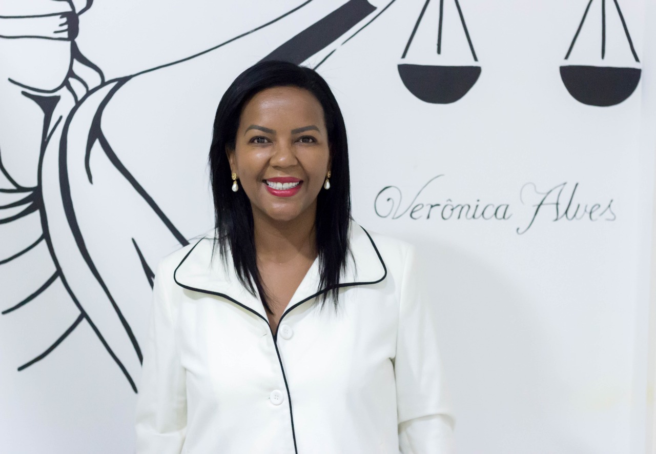 Verônica Alves Advogada